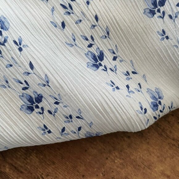 Club Monaco Womens Plumina Blouse XS Blue White Floral Silk Off Shoulder Boho - Picture 6 of 8